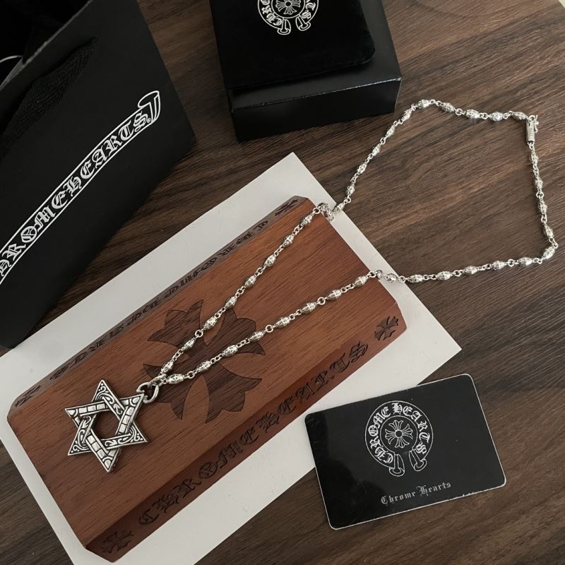 Ch**me He**ts necklaces
